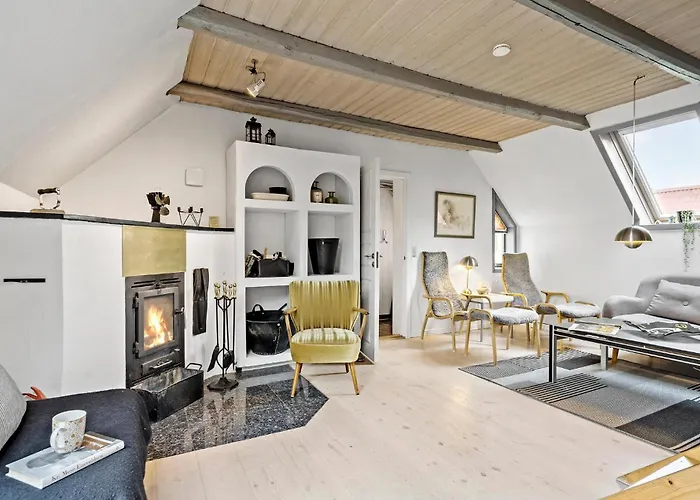 3 Bedroom Beautiful In Σπίτι διακοπών *