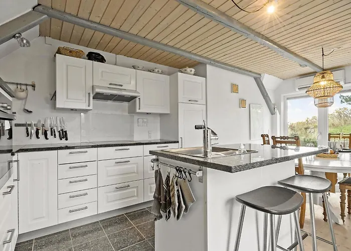 3 Bedroom Beautiful In Σπίτι διακοπών