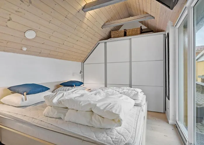 Σπίτι διακοπών 3 Bedroom Beautiful In *